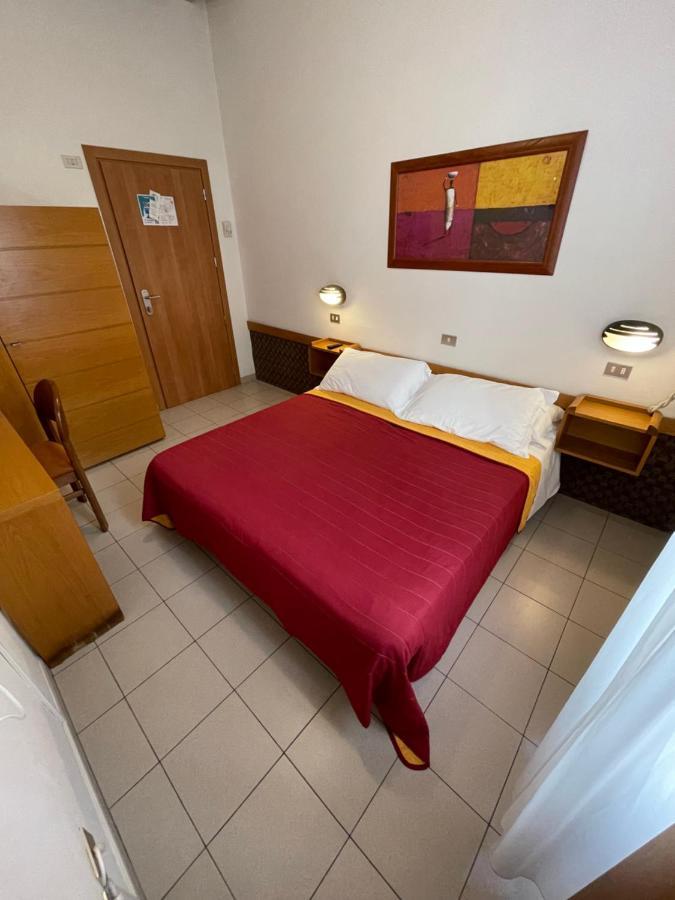 Hotel Arpa Rimini Exterior foto