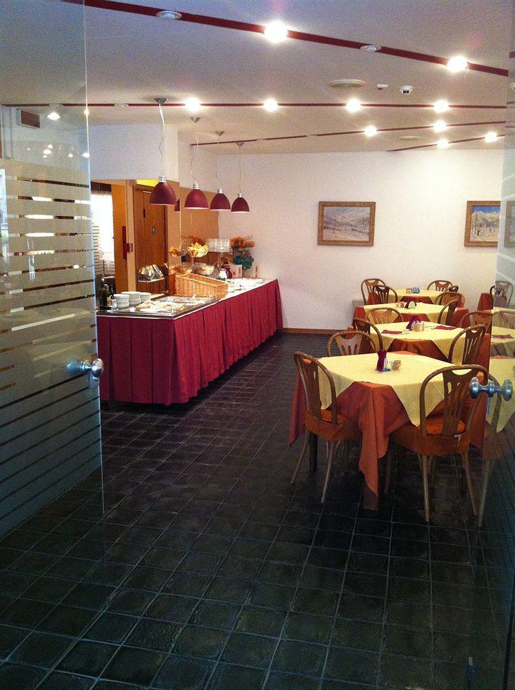 Hotel Arpa Rimini Exterior foto