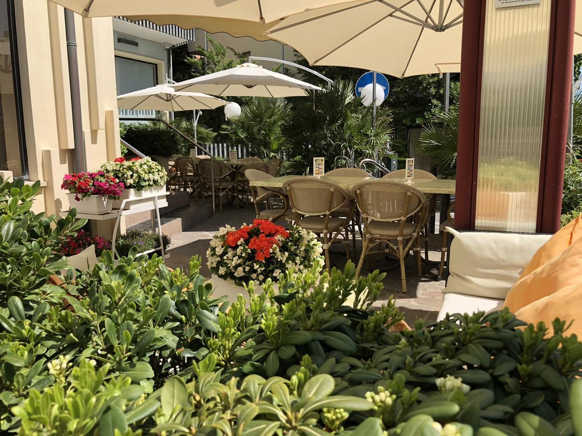 Hotel Arpa Rimini Exterior foto