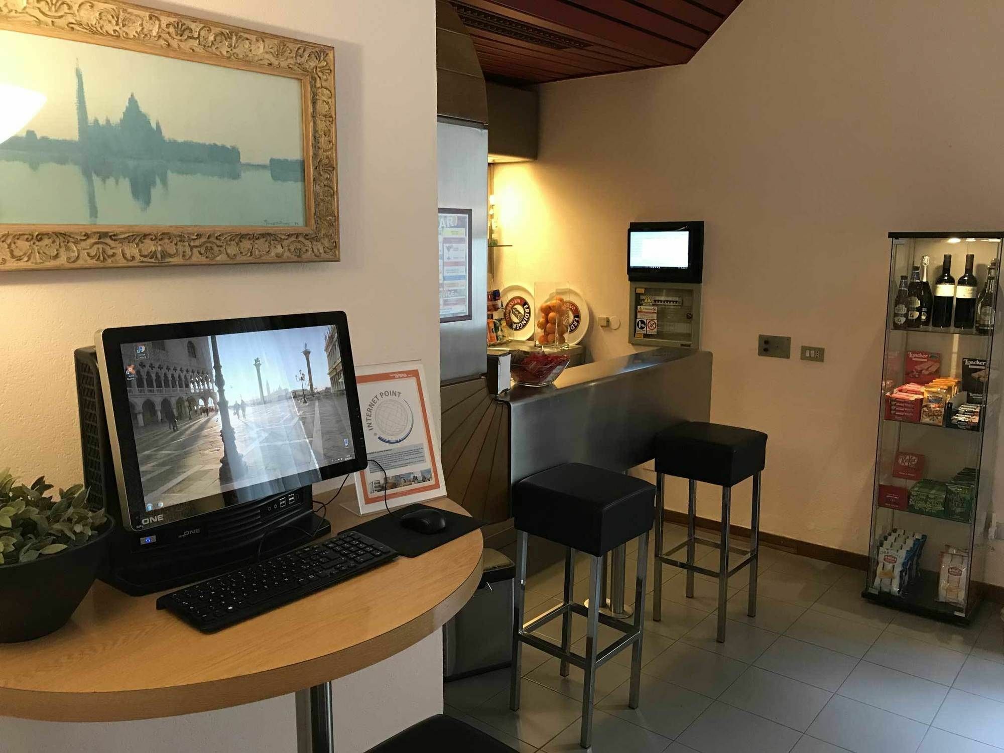 Hotel Arpa Rimini Exterior foto